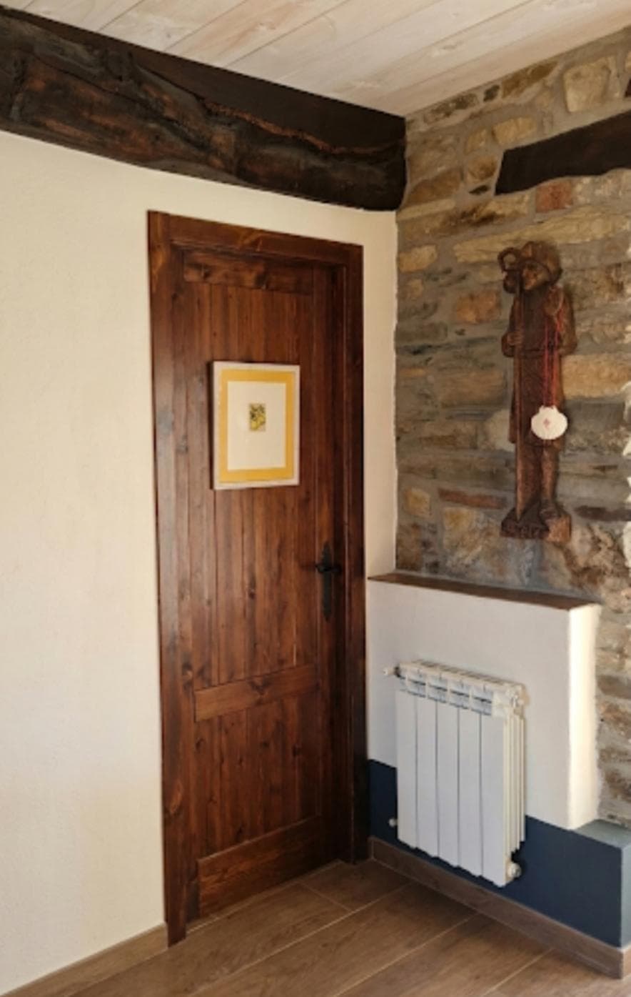 La puerta de la suite Mostaza